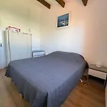 Дом отдыха Charmante Maison A *